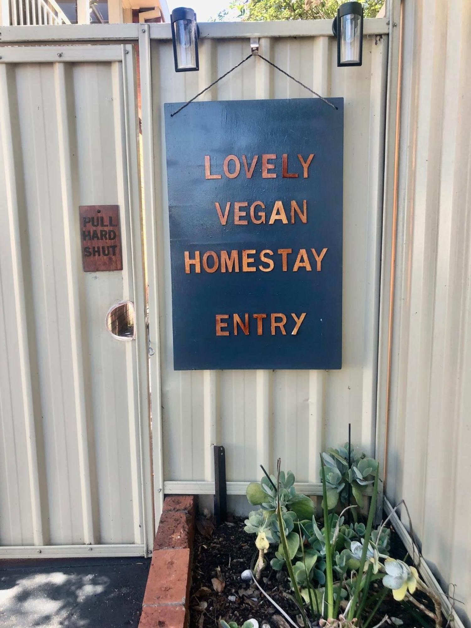 Lovely Budget Vegan Homestay Launceston Dış mekan fotoğraf